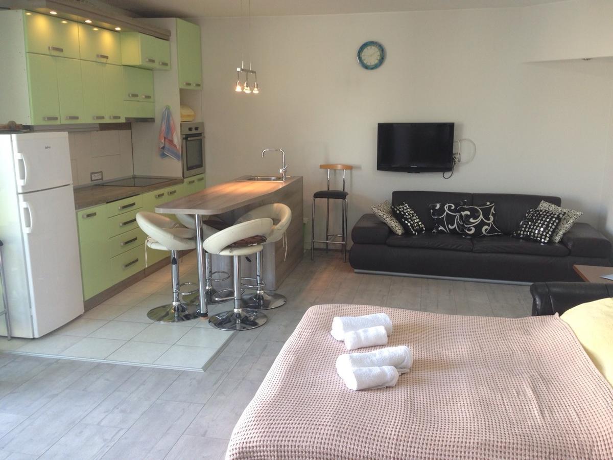 Zen Apartmani Novi Sad Exteriör bild