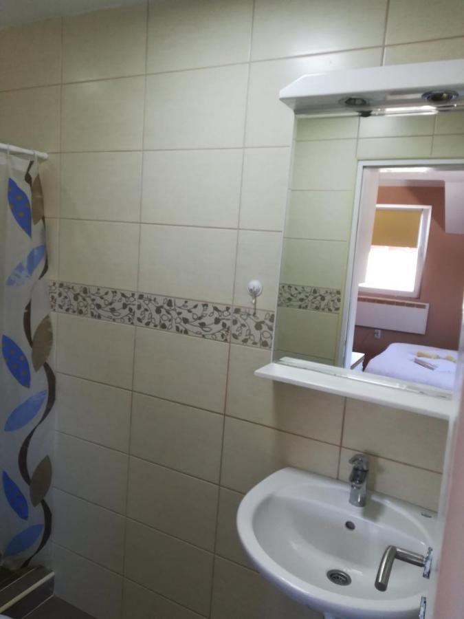 Zen Apartmani Novi Sad Exteriör bild